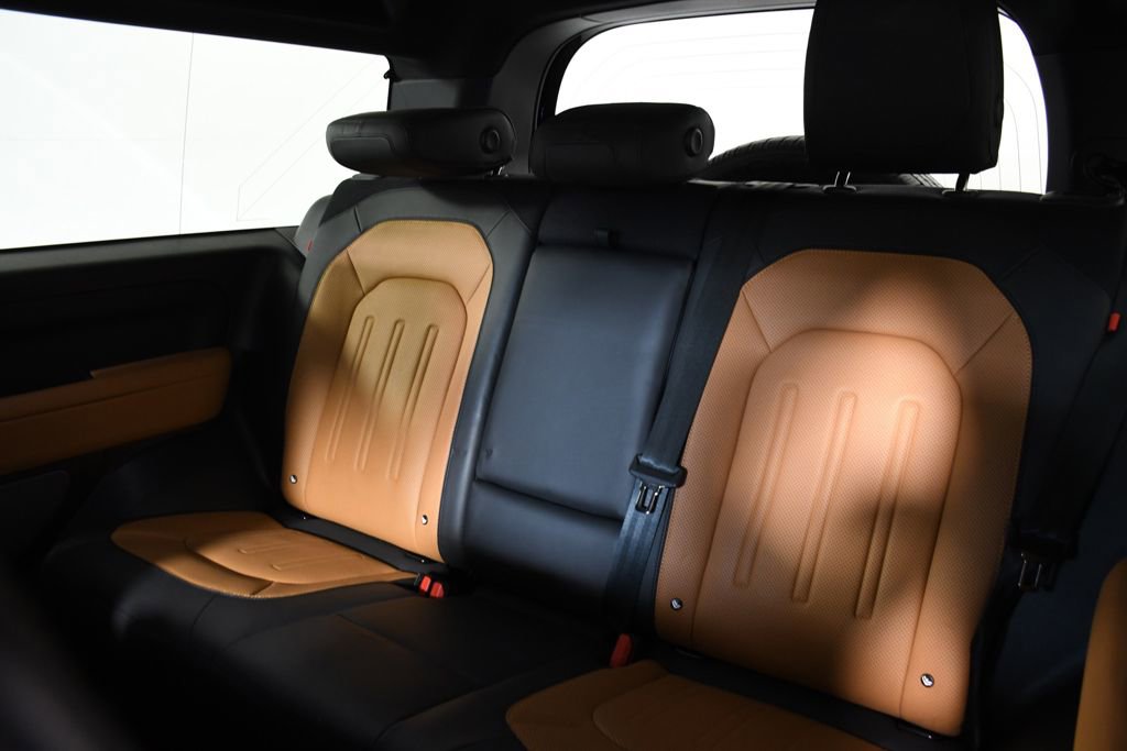 Used 2023 Land Rover Defender 90 X AWD/4WD image 24