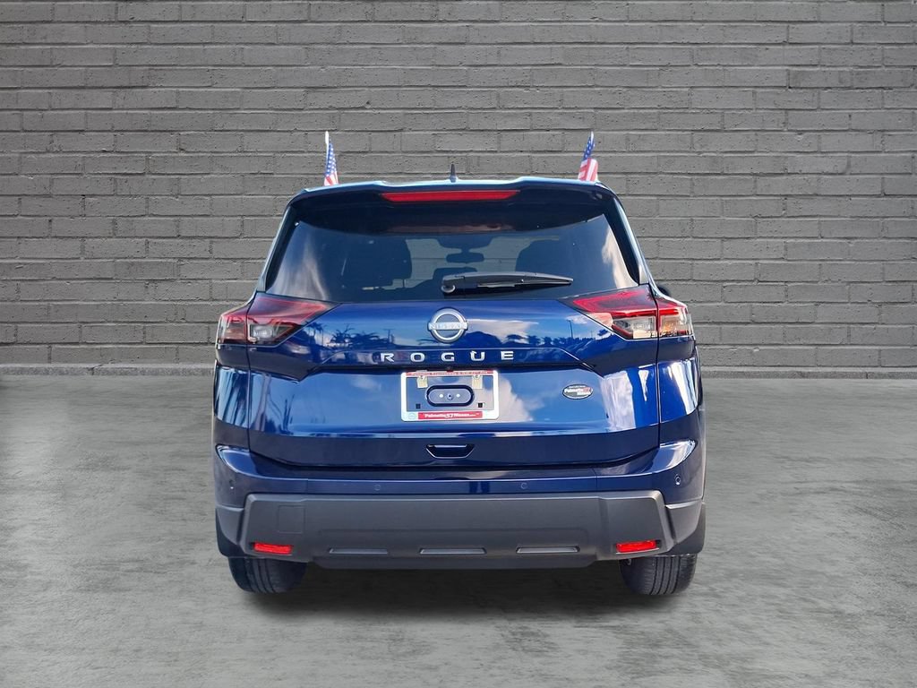 Used 2026 Nissan Rogue SV FWD image 11