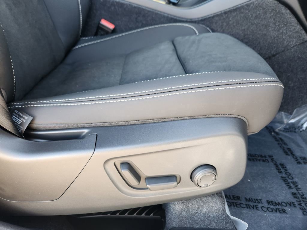 New 2026 Volvo XC40 B5 Ultra w/ Climate Package image 19