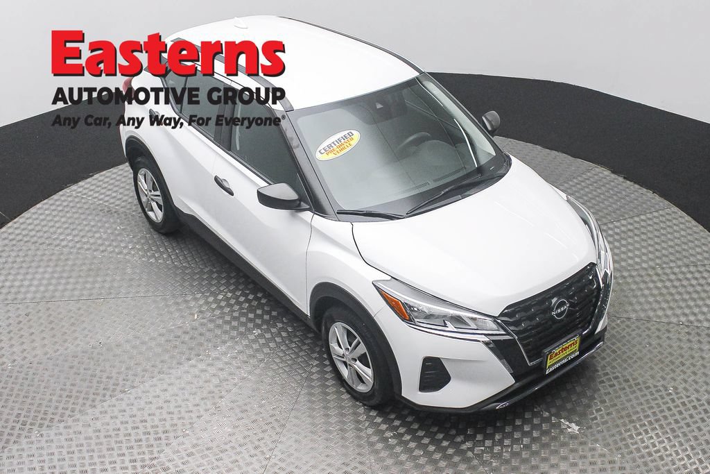 Used 2024 Nissan Kicks S FWD image 3