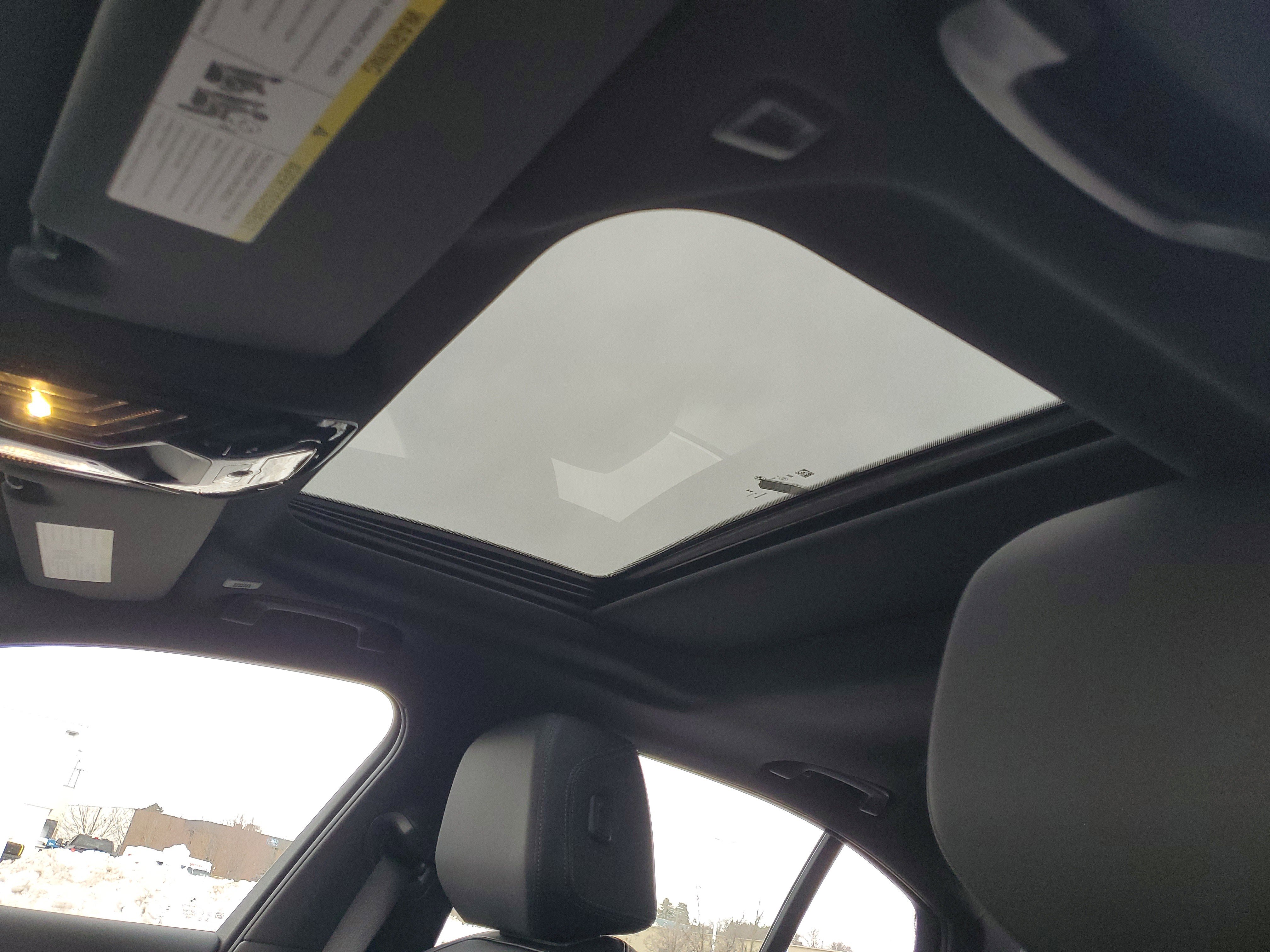 New 2026 BMW 530i xDrive w/ M Sport Package image 8