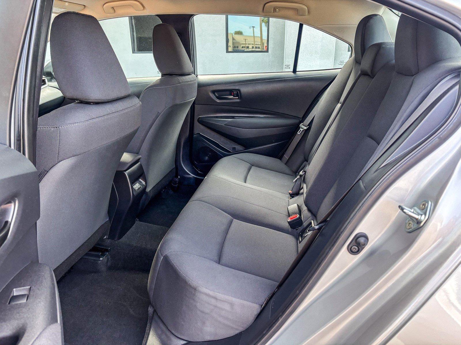Certified 2025 Toyota Corolla LE FWD image 21