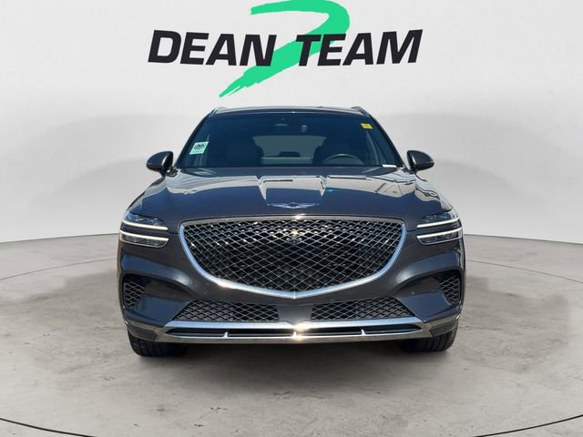 Used 2022 Genesis GV70 2.5T w/ Advanced Package image 3