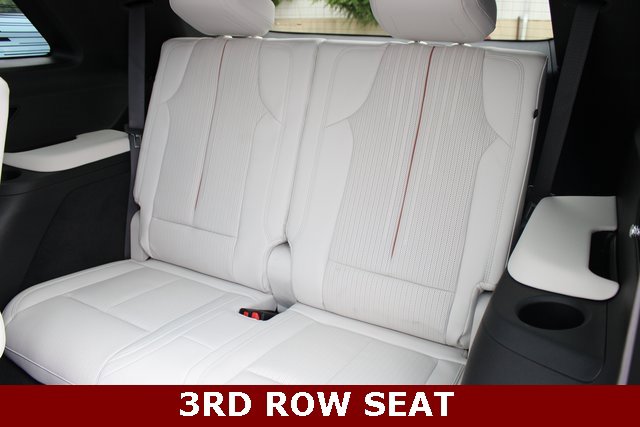 New 2026 Cadillac Vistiq Sport image 19