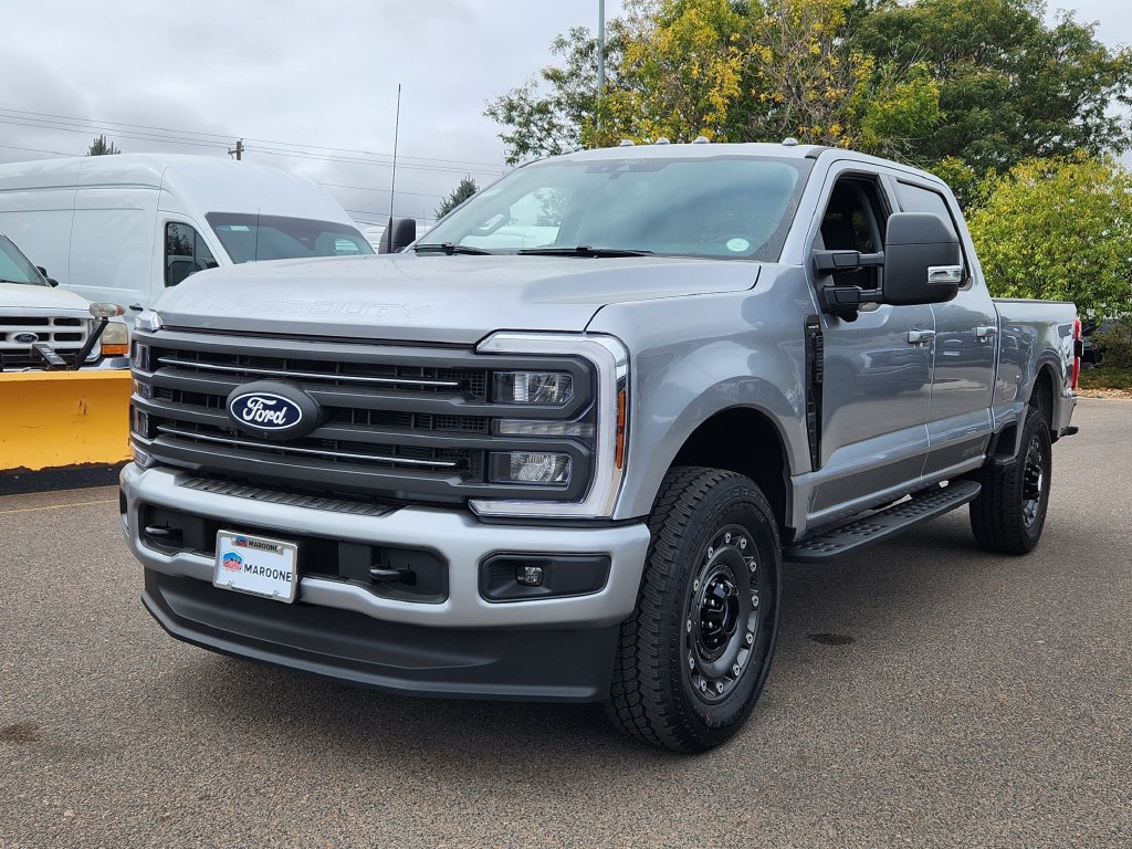 New 2027 Ford F250 XLT w/ XLT Premium Package AWD/4WD image 3