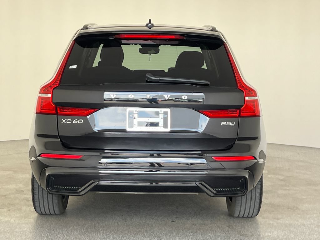 Used 2024 Volvo XC60 B5 Plus AWD/4WD image 5