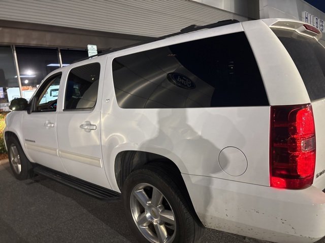 Used 2011 Chevrolet Suburban LT image 15