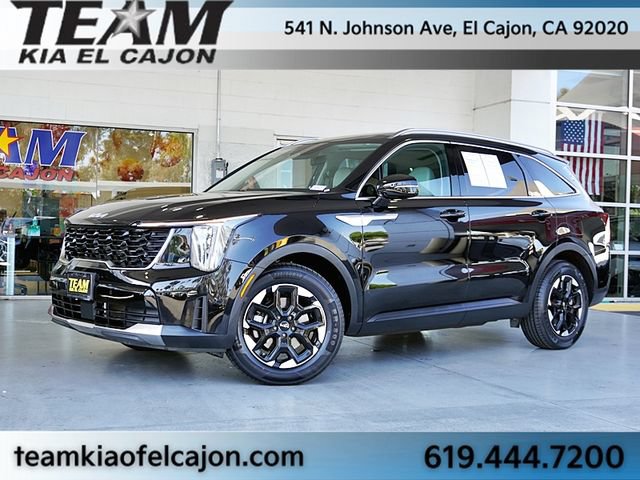 Certified 2025 Kia Sorento S w/ Panoramic Sunroof Package FWD image 2
