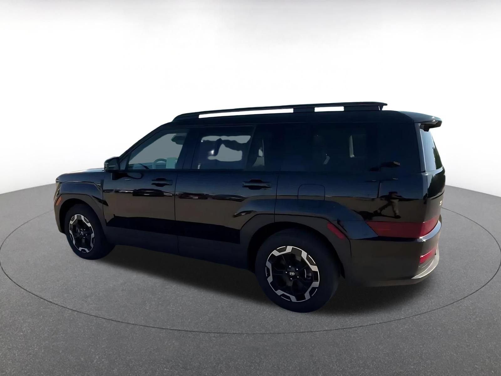 Used 2025 Hyundai Santa Fe SEL FWD image 10