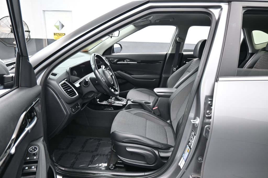 Used 2024 Kia Seltos S FWD image 10