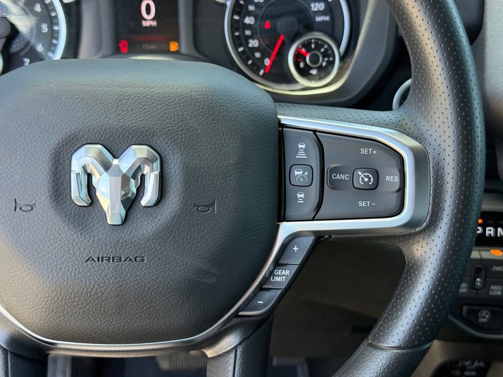 New 2026 RAM 1500 Express AWD/4WD image 16