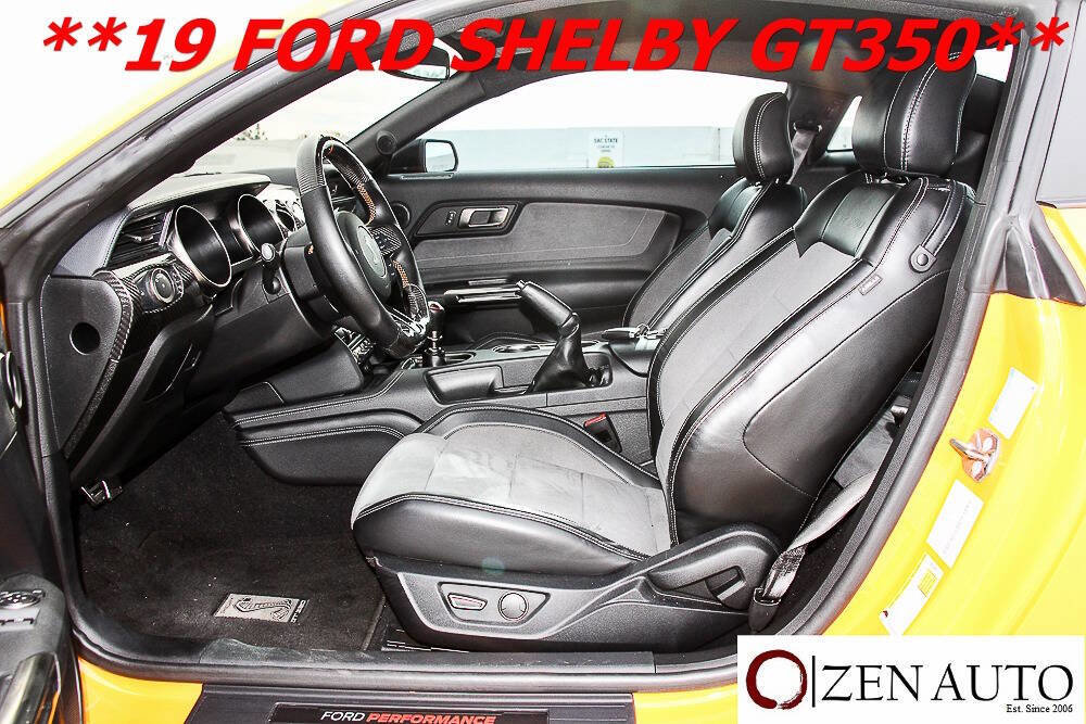 Used 2019 Ford Mustang Shelby GT350 w/ Technology Package image 29