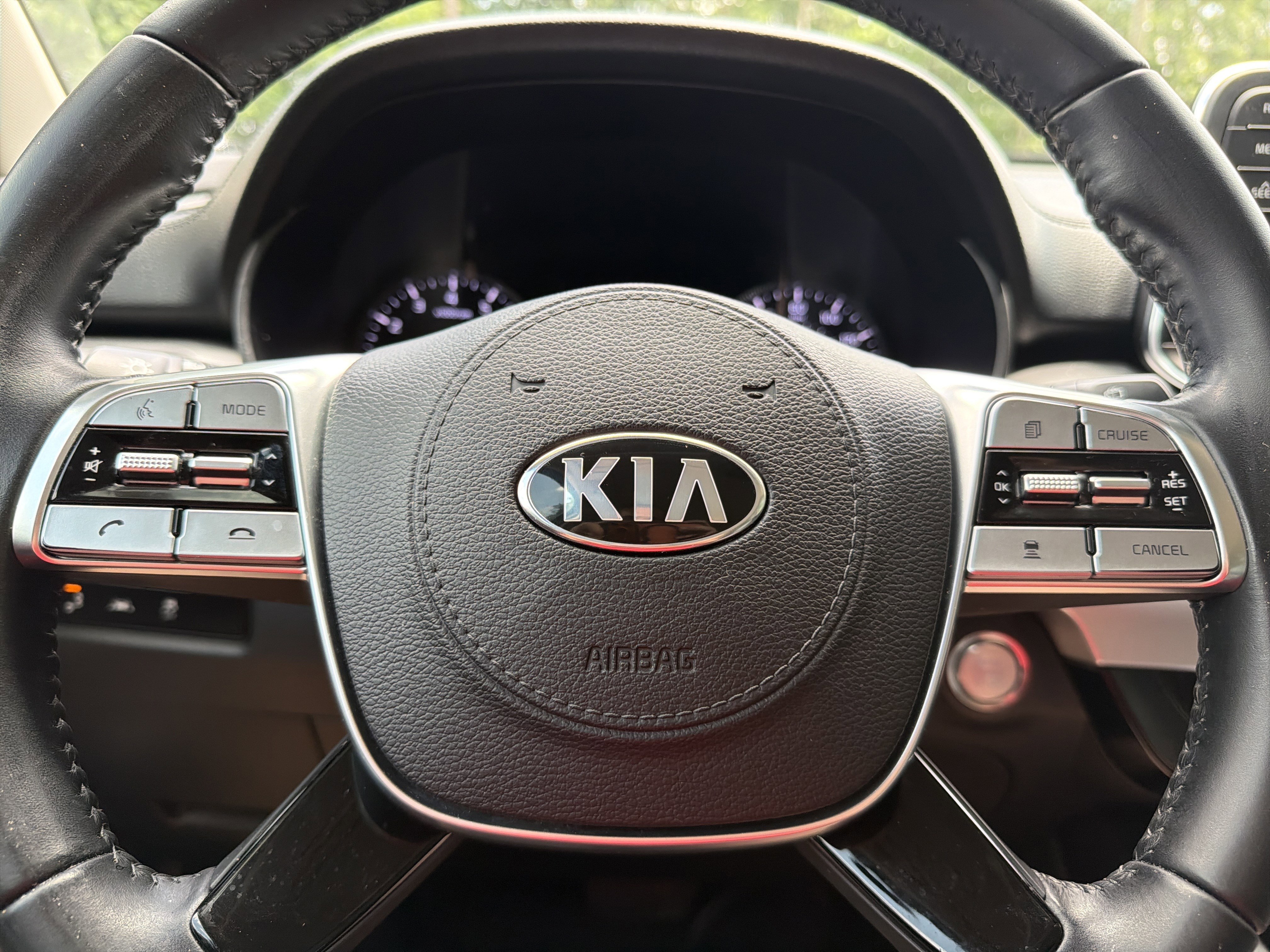 Used 2020 Kia Telluride LX FWD image 11