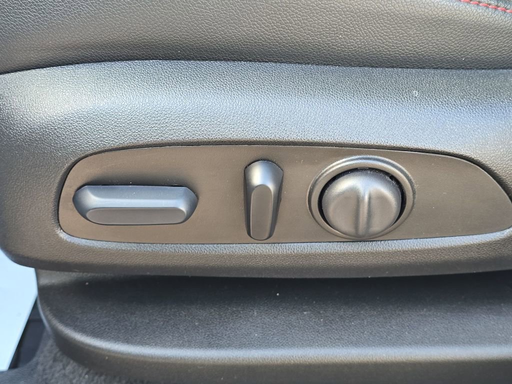 Certified 2024 Chevrolet Equinox RS image 38