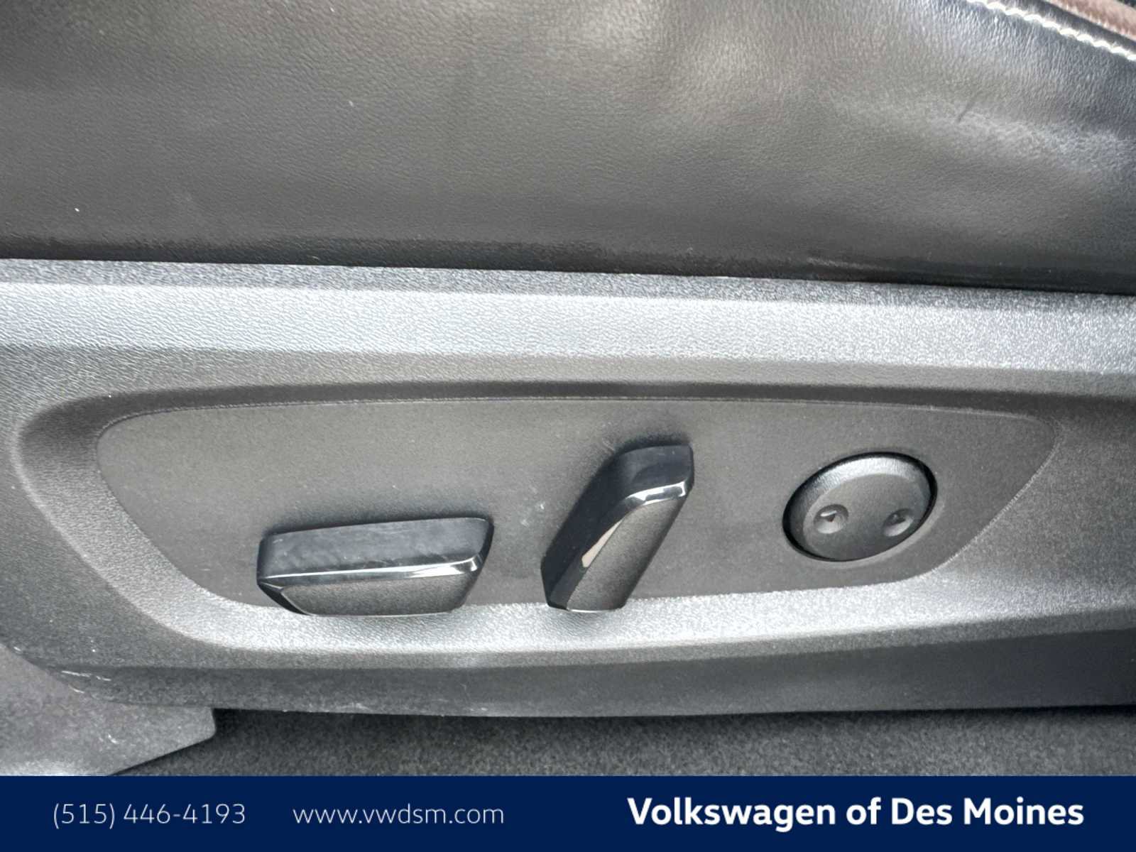 Used 2022 Nissan Pathfinder Platinum w/ Cargo Package image 23