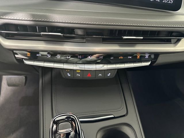 Used 2024 Cadillac XT4 Luxury image 23