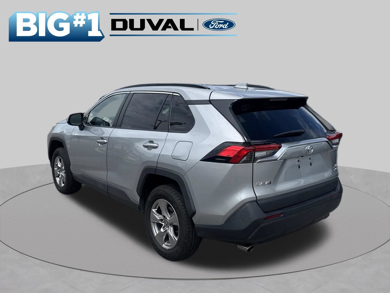 Used 2024 Toyota RAV4 XLE AWD/4WD image 4