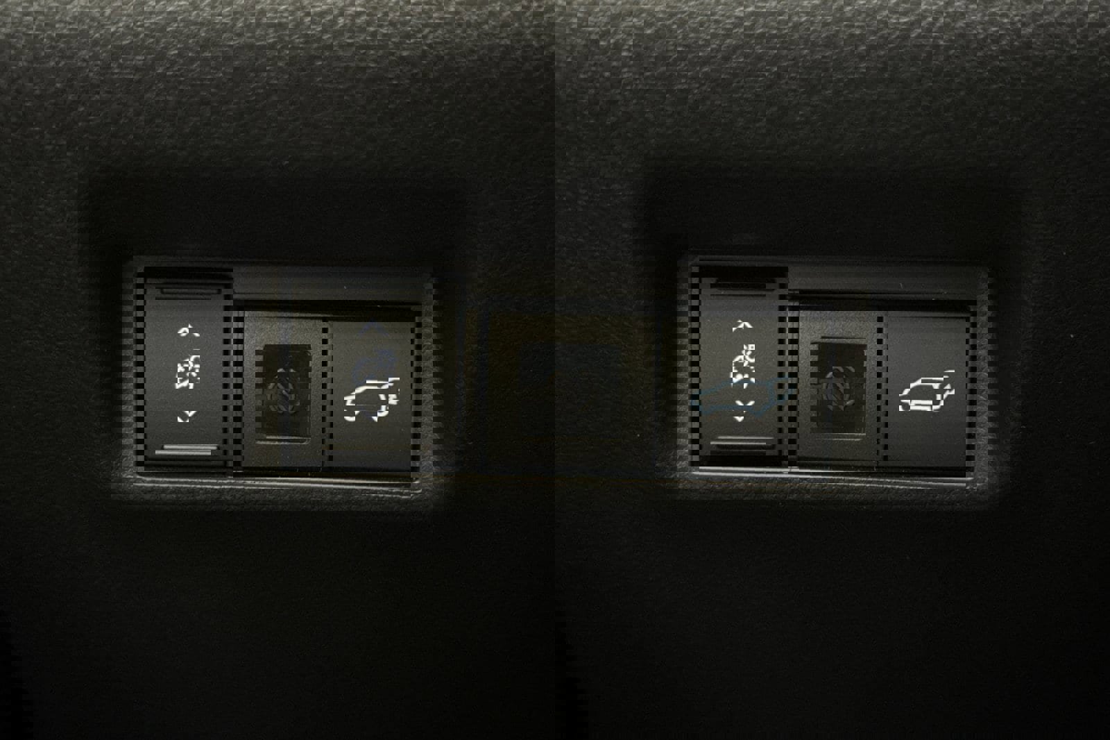 New 2026 Toyota RAV4 XSE image 30