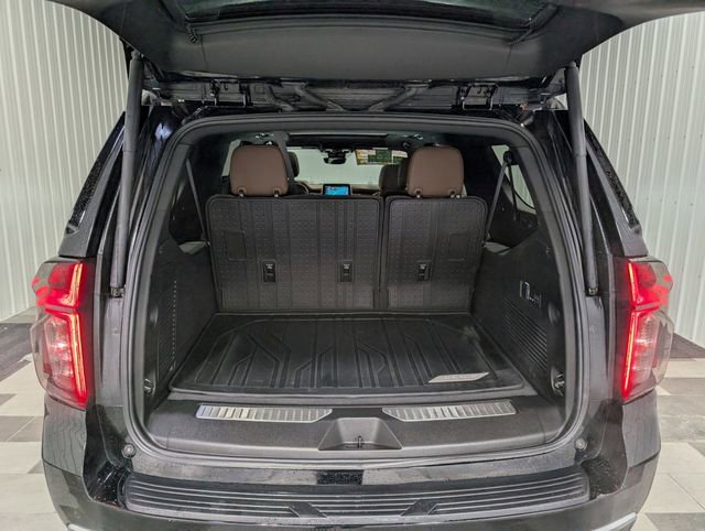 Used 2024 Chevrolet Suburban High Country w/ Max Trailering Package AWD/4WD image 27