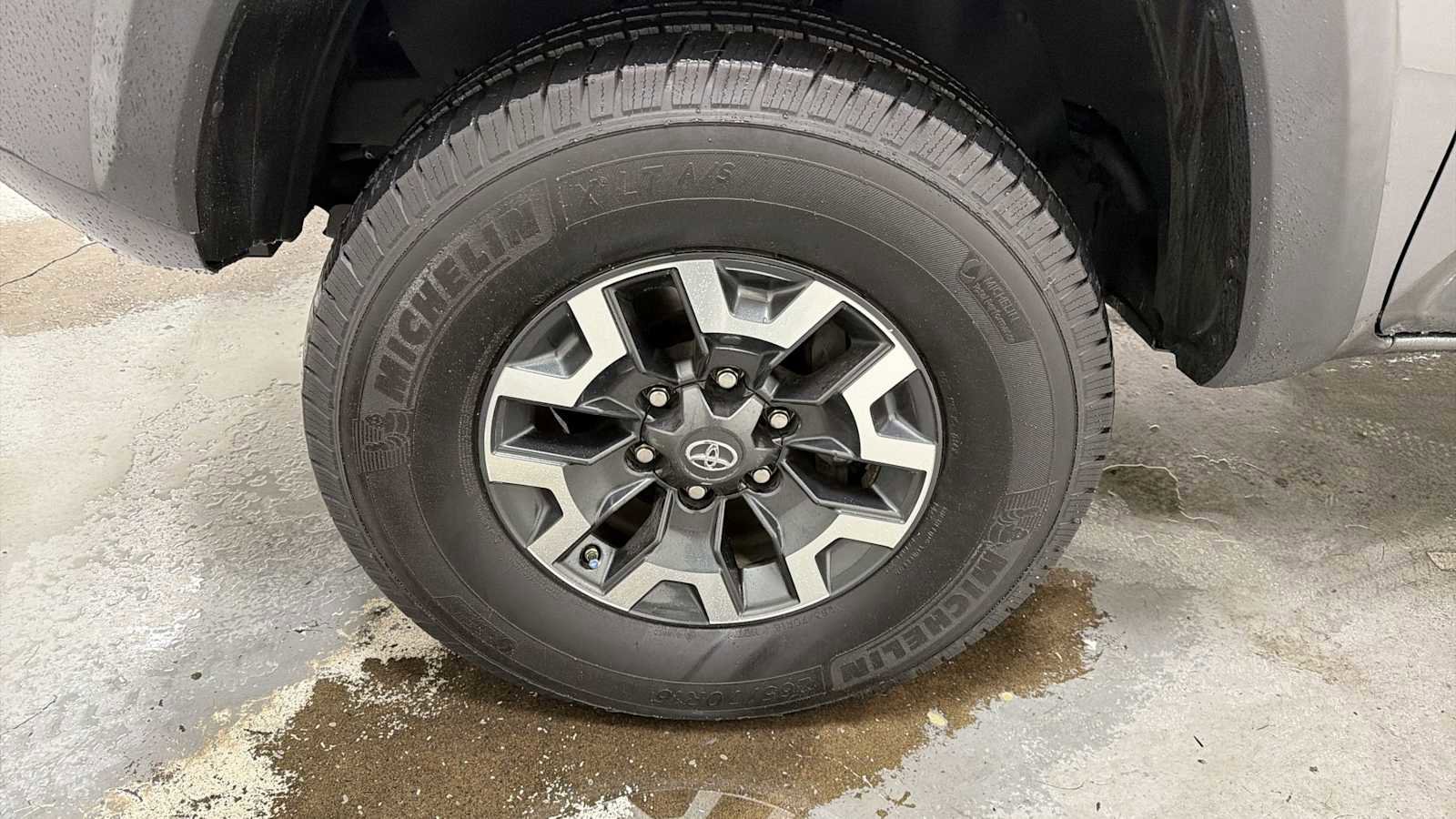 Certified 2019 Toyota Tacoma TRD Off-Road w/ Technology Package image 10