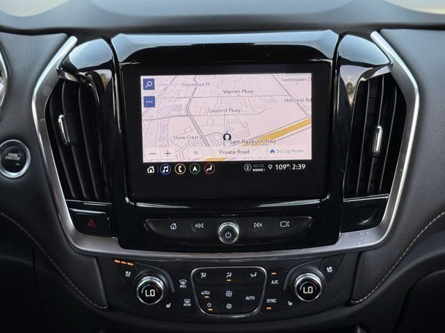 Used 2023 Chevrolet Traverse Premier w/ Redline Edition FWD image 17