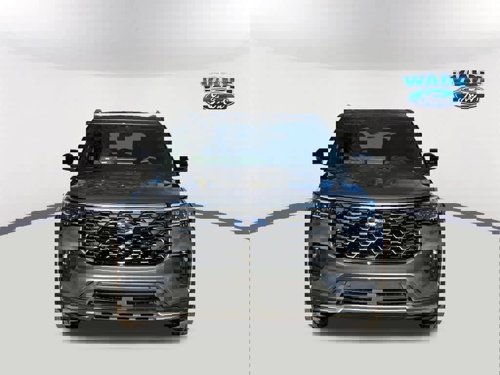 Used 2025 Ford Explorer Platinum w/ Ultimate Package image 2