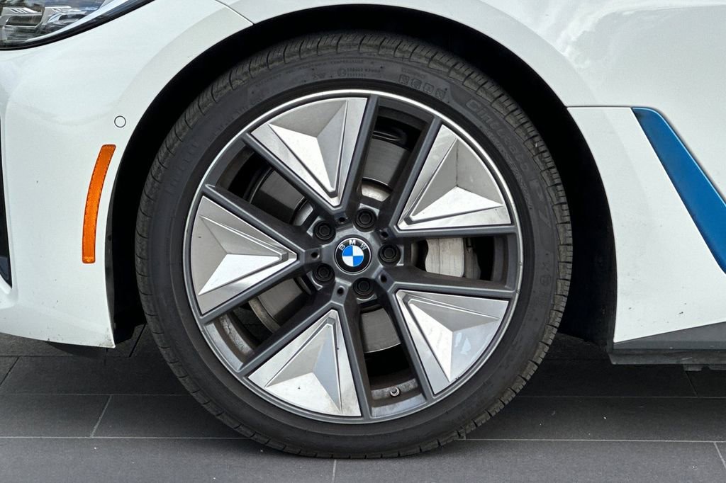 Used 2023 BMW i4 eDrive35 w/ Premium Package RWD image 31