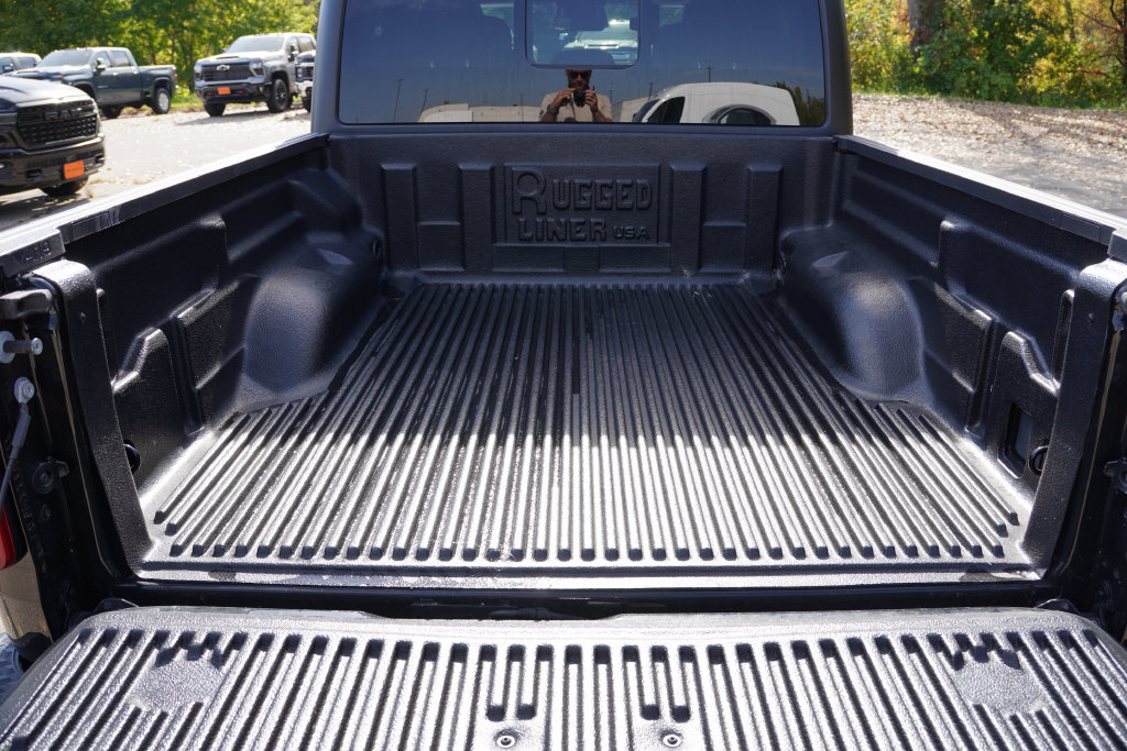 Certified 2026 Jeep Gladiator Mojave AWD/4WD image 20