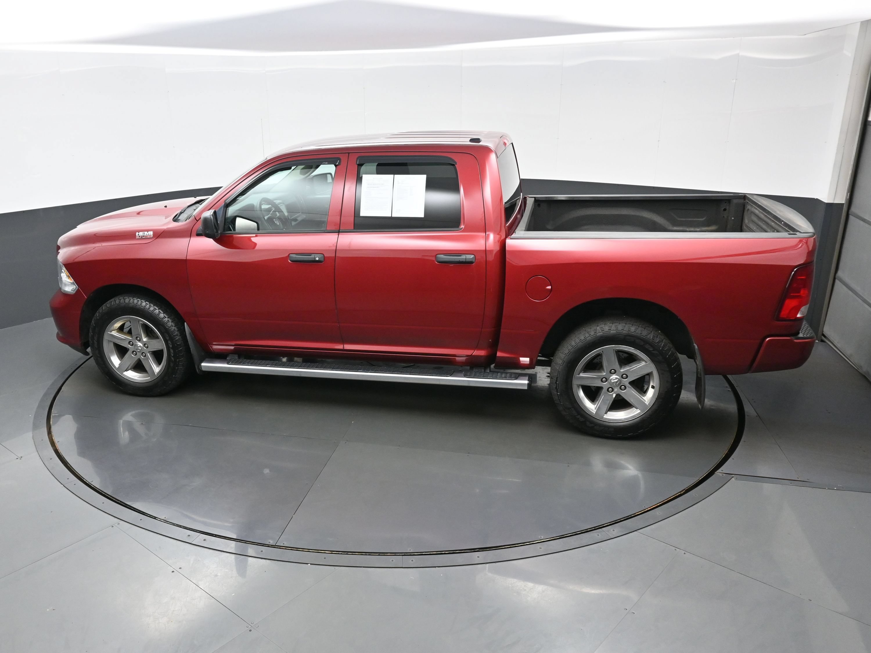 Used 2015 RAM 1500 Express AWD/4WD image 31