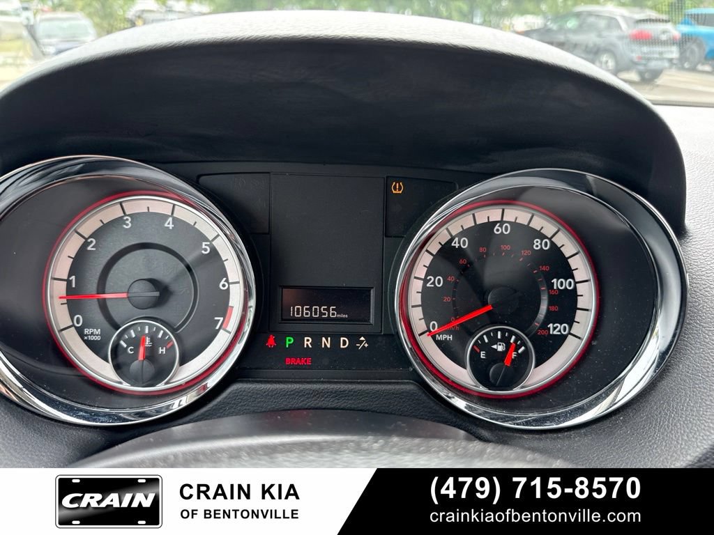 Used 2016 Dodge Grand Caravan SXT FWD image 27