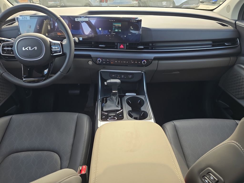 New 2026 Kia Carnival EX image 13