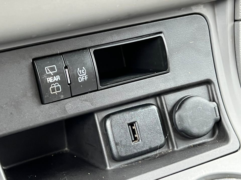 Used 2017 Chevrolet Traverse LS FWD image 23