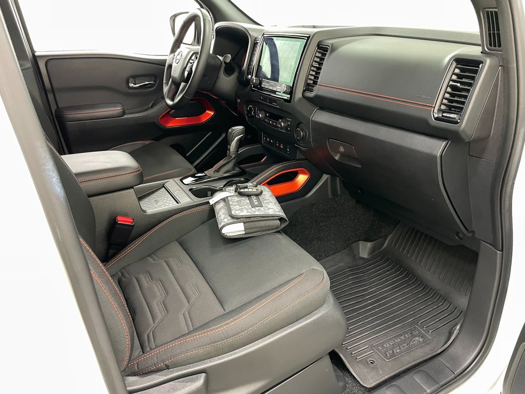 Used 2024 Nissan Frontier PRO-4X w/ Pro Convenience Package image 38