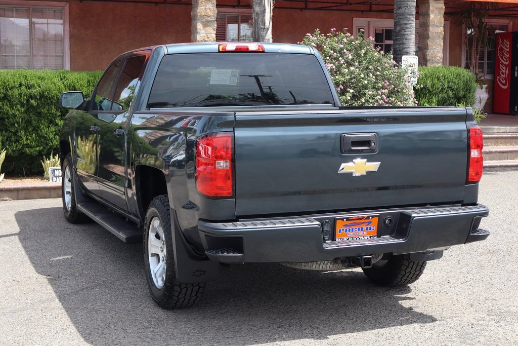 Used 2018 Chevrolet Silverado 1500 LT w/ All Star Edition AWD/4WD image 6