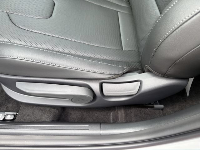 New 2026 Hyundai Elantra SEL Sport FWD image 37