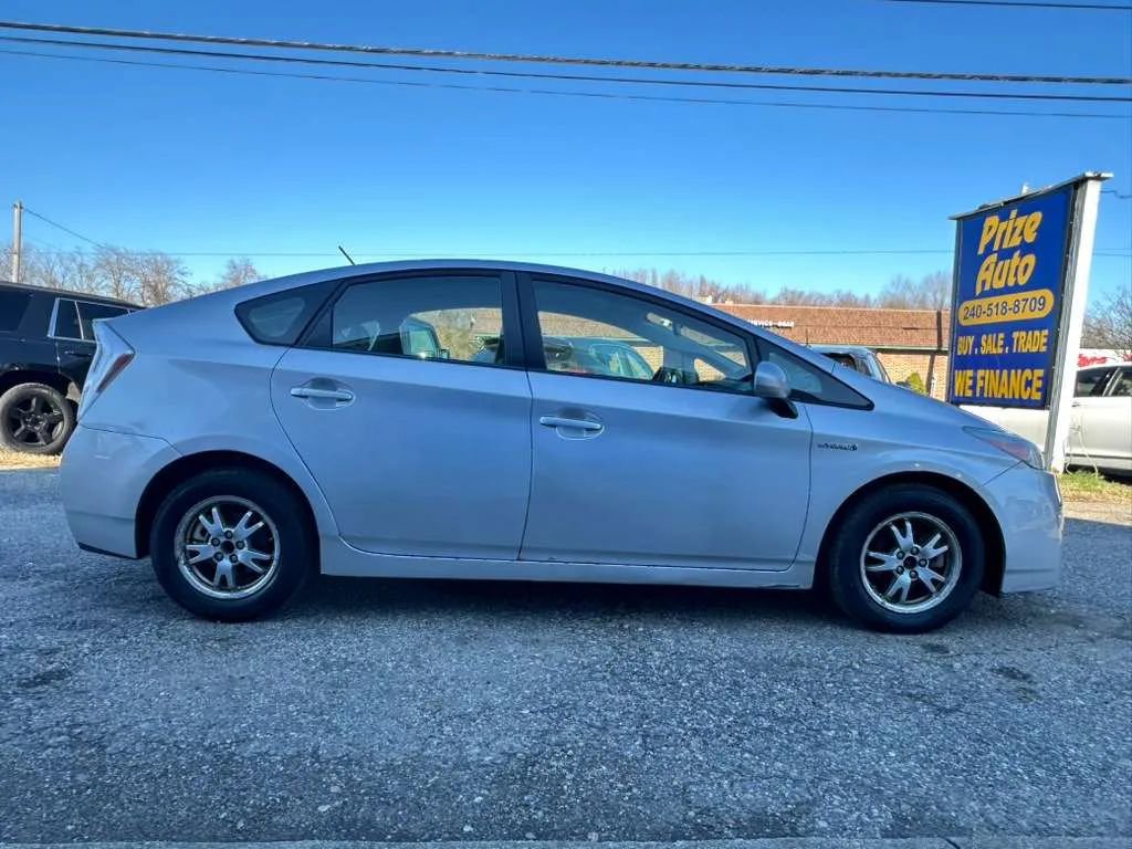 Used 2010 Toyota Prius Five image 6