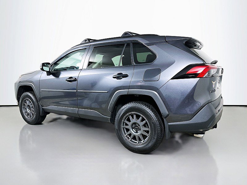 Used 2020 Toyota RAV4 XLE w/ Convenience Package image 5
