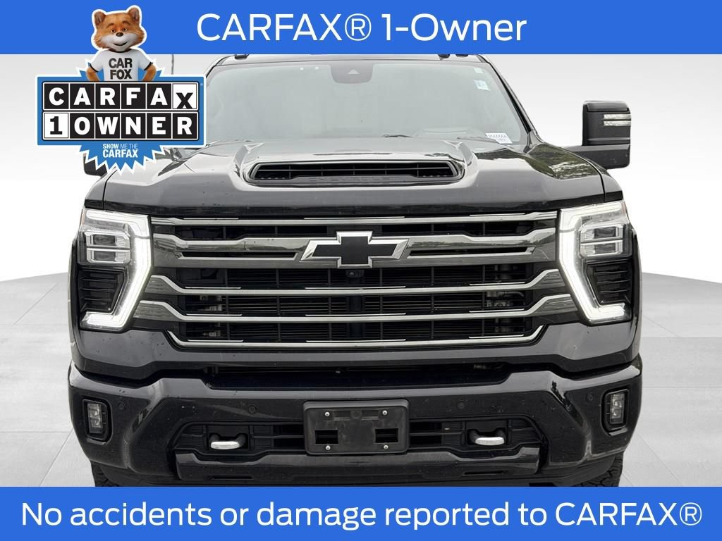 Used 2024 Chevrolet Silverado 2500 High Country w/ Midnight Edition AWD/4WD image 2