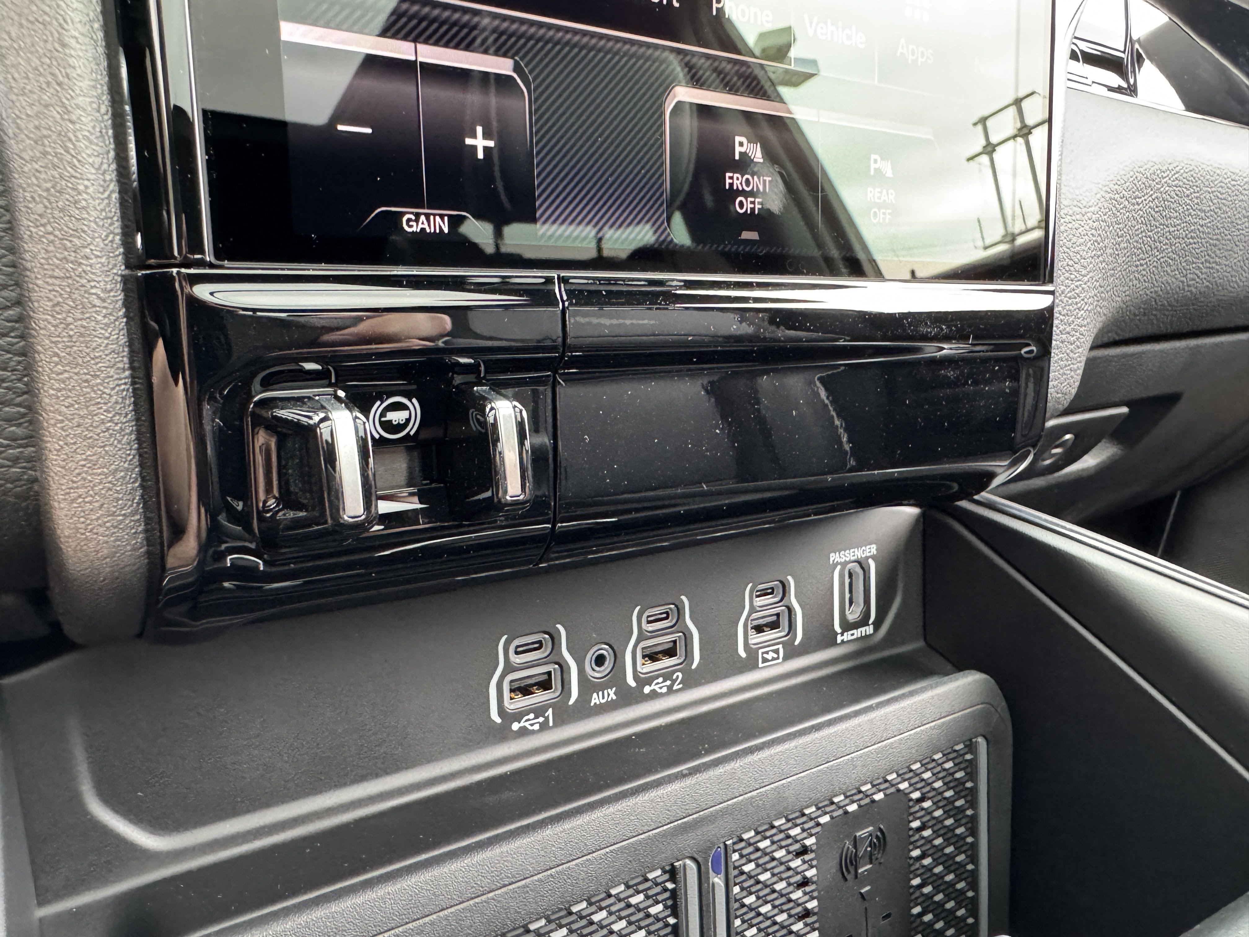 New 2026 RAM 1500 Laramie w/ Night Edition image 44