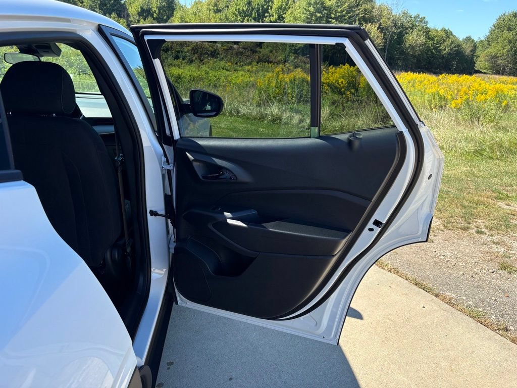 New 2026 Chevrolet Trax RS w/ Driver Confidence Package FWD image 30