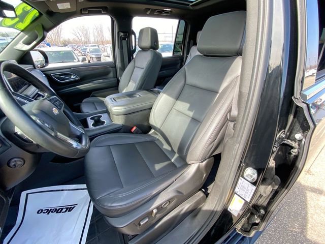 Used 2023 Chevrolet Suburban LT w/ LT Signature Plus Package image 15