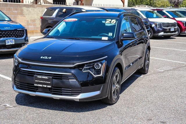 Certified 2025 Kia Niro EX FWD image 5