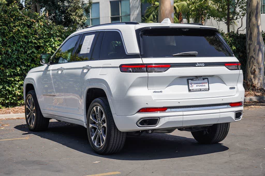 Used 2022 Jeep Grand Cherokee Overland w/ Luxury Tech Group IV AWD/4WD image 4