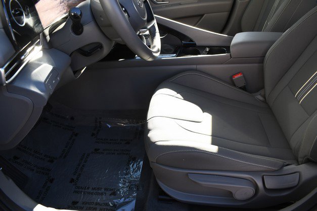 Used 2023 Hyundai Elantra SEL w/ Convenience Package image 15