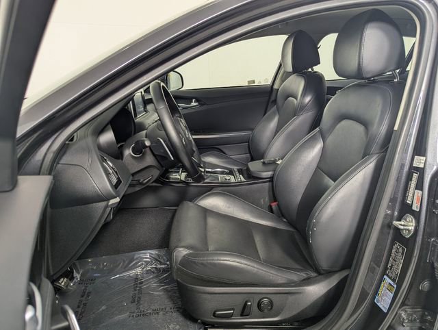 Used 2019 Kia Stinger Base image 14
