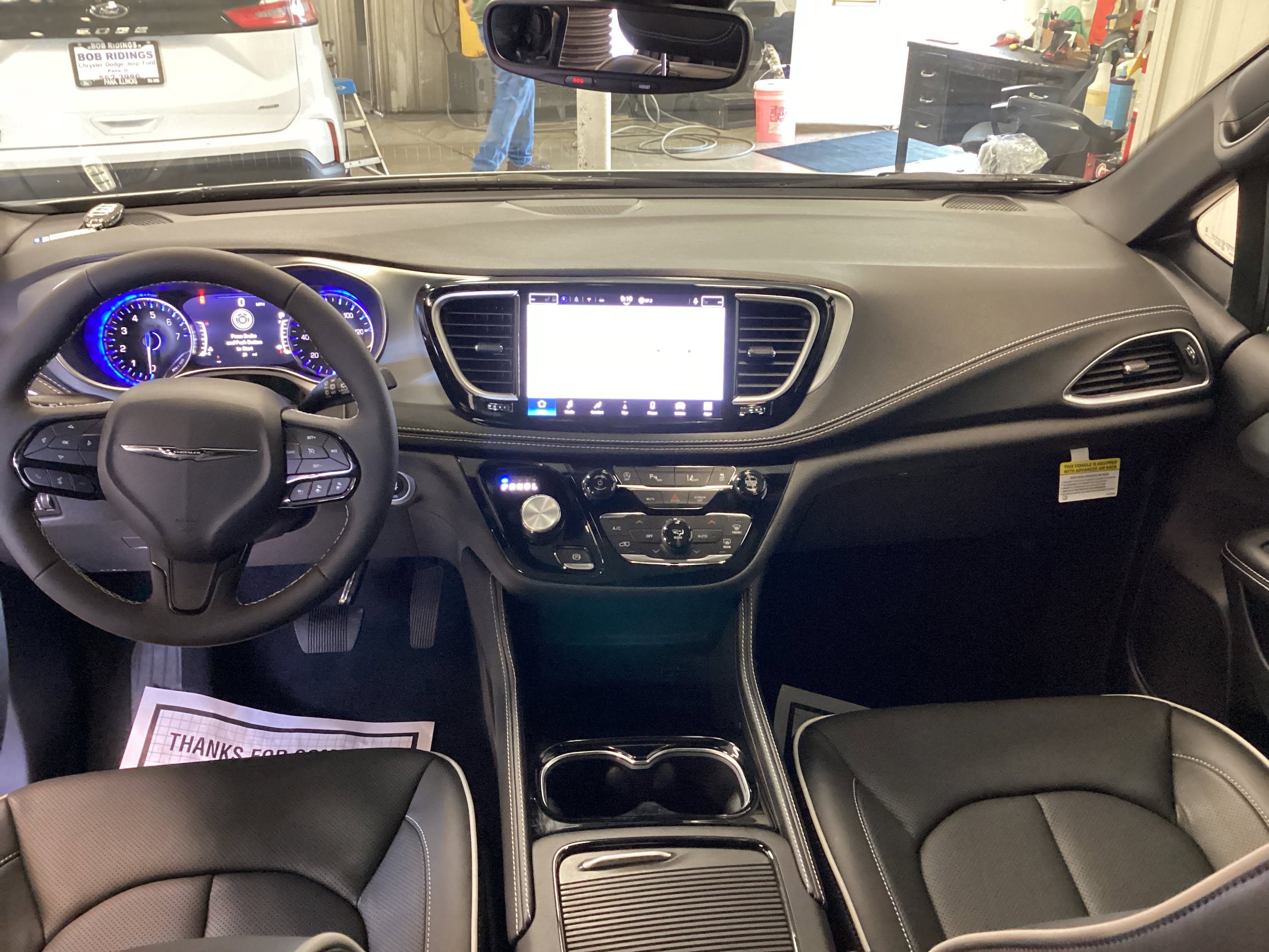 New 2026 Chrysler Pacifica Limited w/ S Appearance Package AWD/4WD image 18