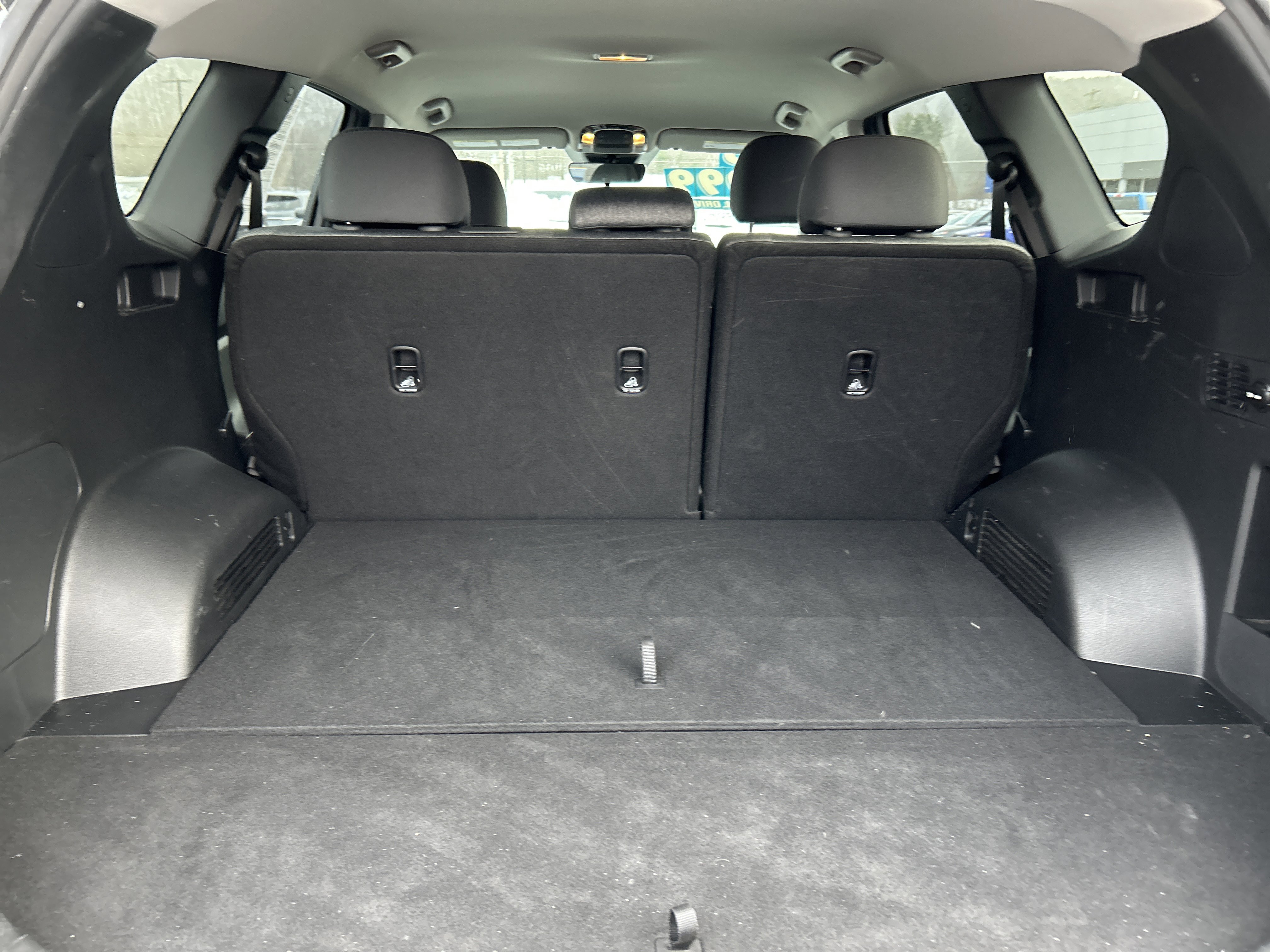 Used 2023 Hyundai Santa Fe SE image 10