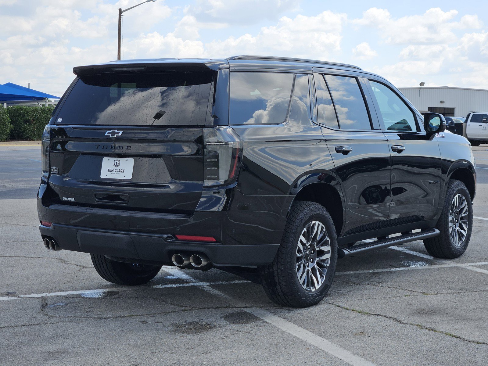 New 2026 Chevrolet Tahoe Z71 w/ Comfort Package AWD/4WD image 4
