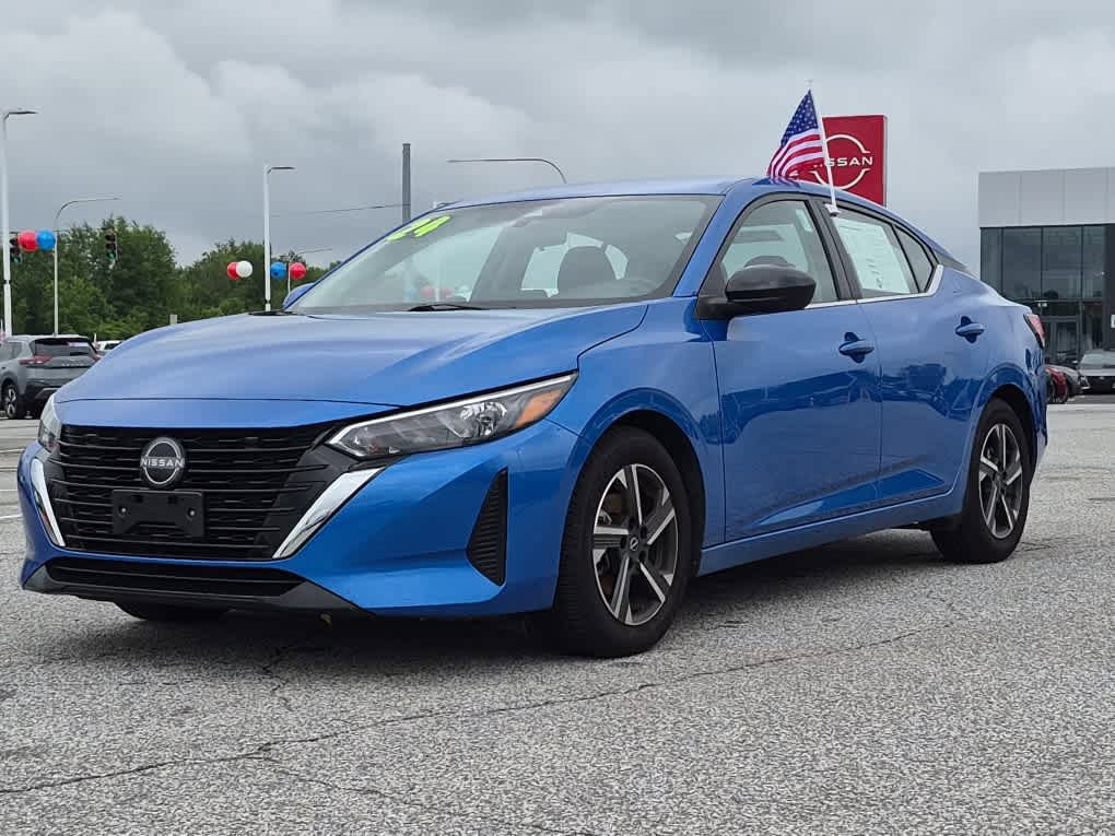 Used 2024 Nissan Sentra SV FWD image 1