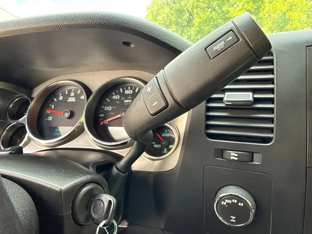 Used 2013 Chevrolet Silverado 1500 LT w/ All-Star Edition AWD/4WD image 29